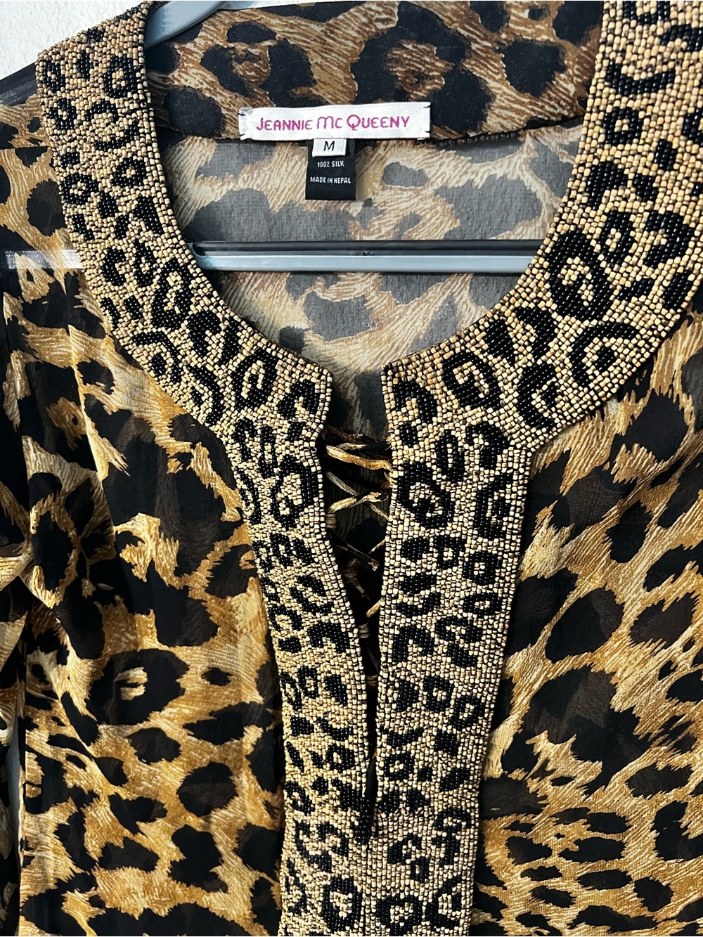 Jeannie McQueeny Black And Brown Leopard Print Silk Heavily Beaded Tunic
Medium - Picture 9 of 12